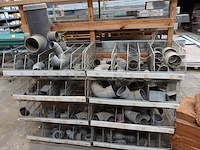 Metalen draadmanden + inhoud pvc koppelstukken - afbeelding 1 van  7