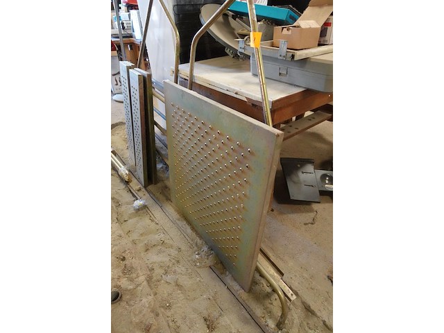 Metalen dubbele trap - afbeelding 3 van  4