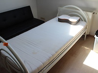 Metalen éénpersoonsbed