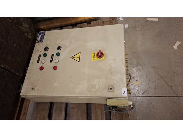 Metalen electriciteitskast - afbeelding 1 van  1