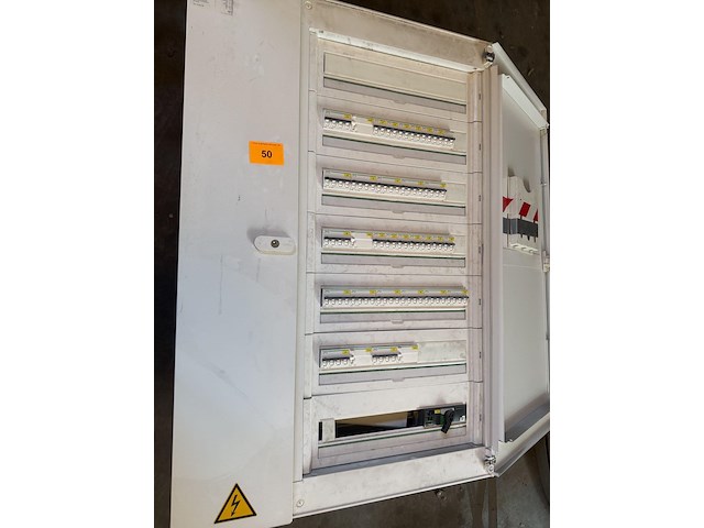 Metalen elektriciteitskast schneider - afbeelding 4 van  5