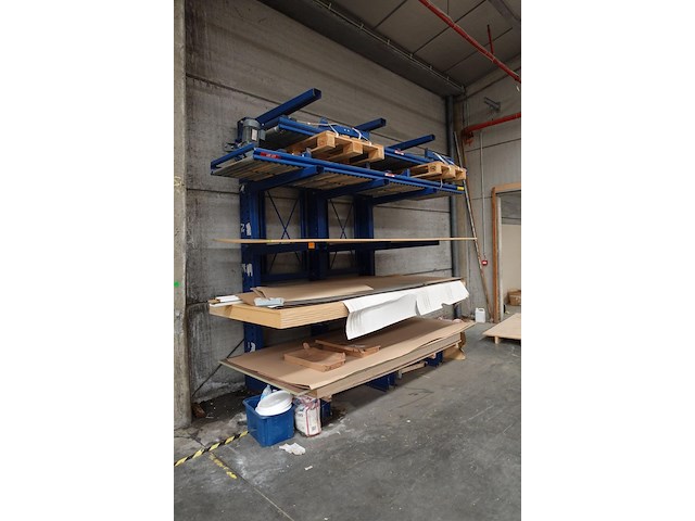 Metalen enkelzijdige draagarmstelling - afbeelding 3 van  3