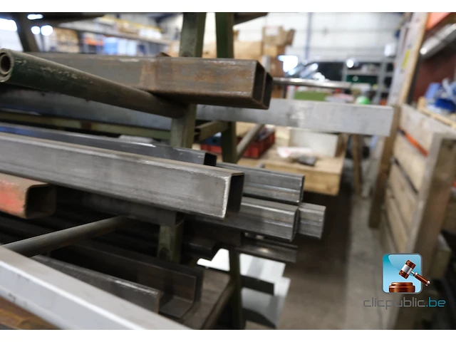 Metalen ezel met inhoud - afbeelding 6 van  10
