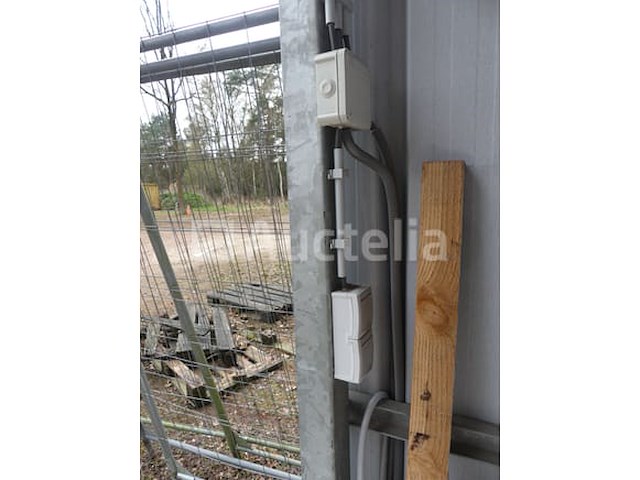 Metalen fietsenloods - afbeelding 6 van  12