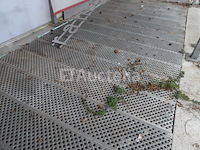 Metalen fietsenloods - afbeelding 9 van  12