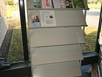 Metalen folderrek - afbeelding 2 van  4
