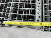 Metalen galvanisé traptredes (16st) - afbeelding 3 van  3