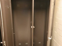 Metalen garderobekast - afbeelding 2 van  2