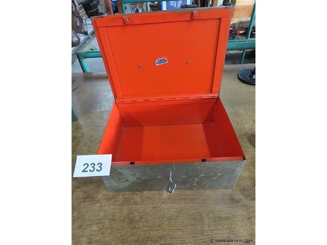 Metalen geldkoffer met sleutel - afbeelding 1 van  3