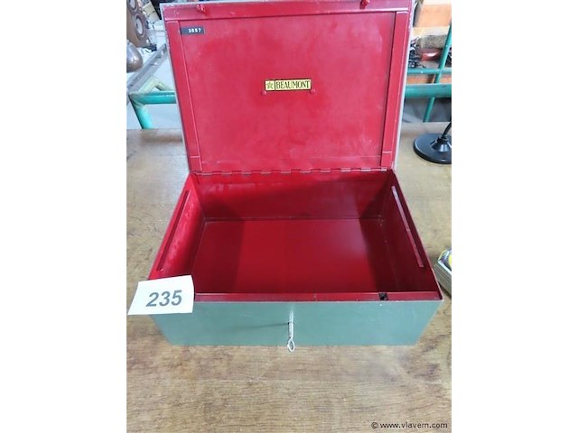 Metalen geldkoffer met sleutel - afbeelding 1 van  3