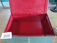 Metalen geldkoffer met sleutel - afbeelding 1 van  3