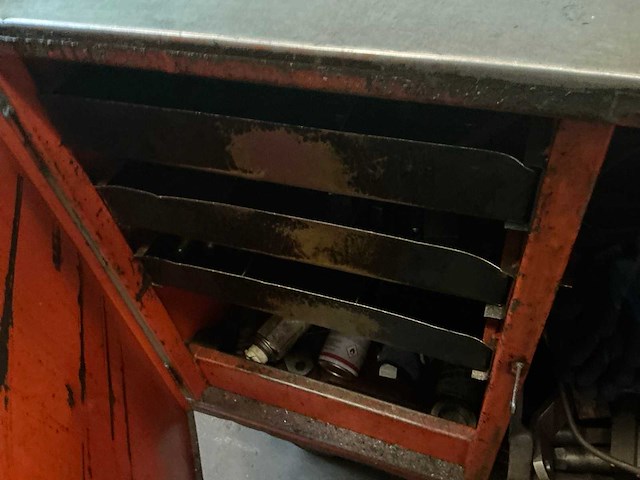 Metalen gereedschapswagen - afbeelding 4 van  4