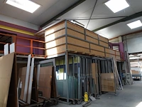 Metalen glasrek + platform