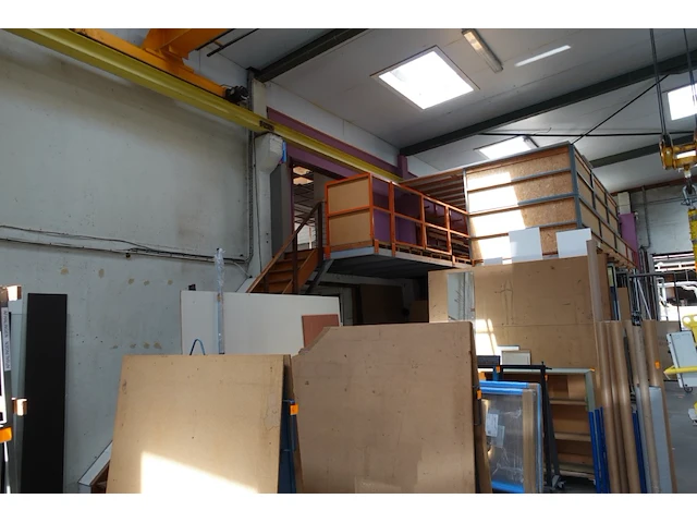 Metalen glasrek + platform - afbeelding 2 van  5