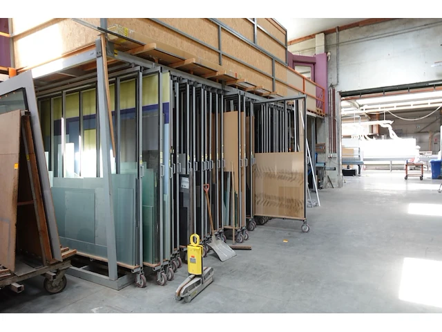 Metalen glasrek + platform - afbeelding 3 van  5