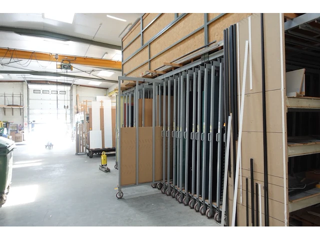 Metalen glasrek + platform - afbeelding 4 van  5