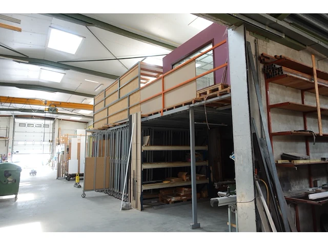 Metalen glasrek + platform - afbeelding 5 van  5