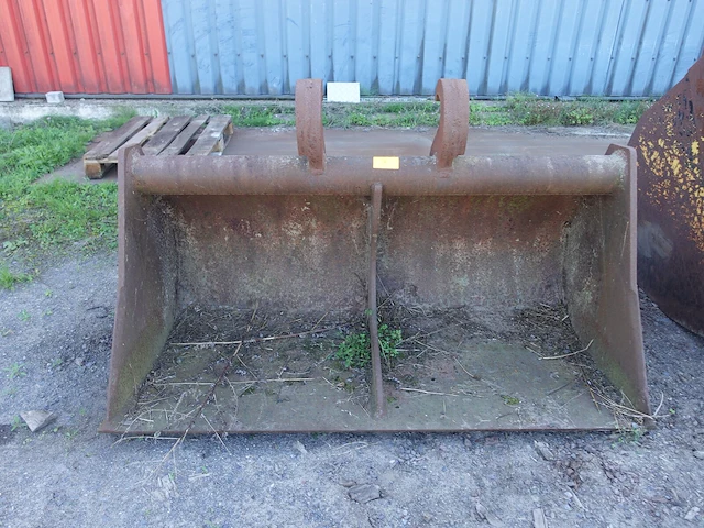 Metalen graafbak - afbeelding 1 van  3