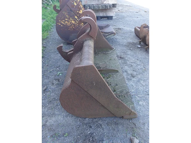 Metalen graafbak - afbeelding 2 van  3
