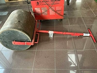 Metalen grondwals