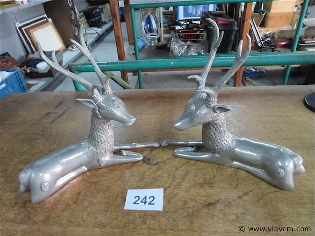 Metalen herten - afbeelding 1 van  3