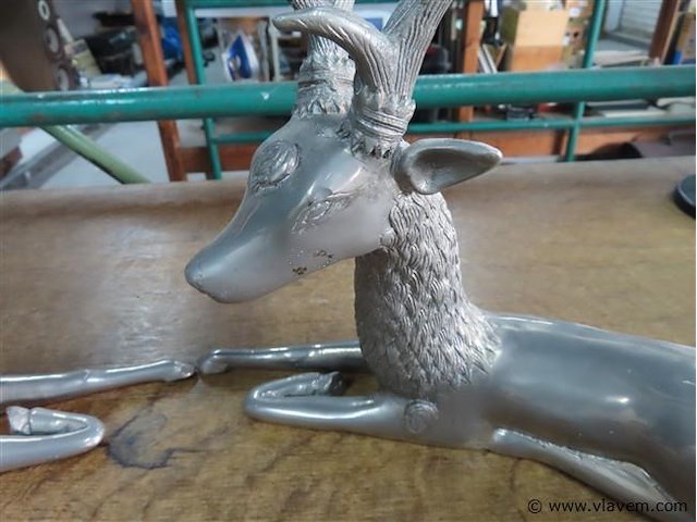 Metalen herten - afbeelding 2 van  3