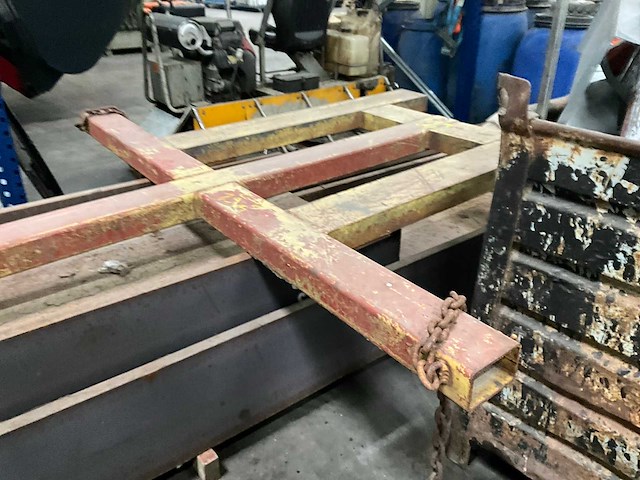 Metalen hijs/draag constructie - afbeelding 10 van  15