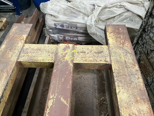 Metalen hijs/draag constructie - afbeelding 8 van  15