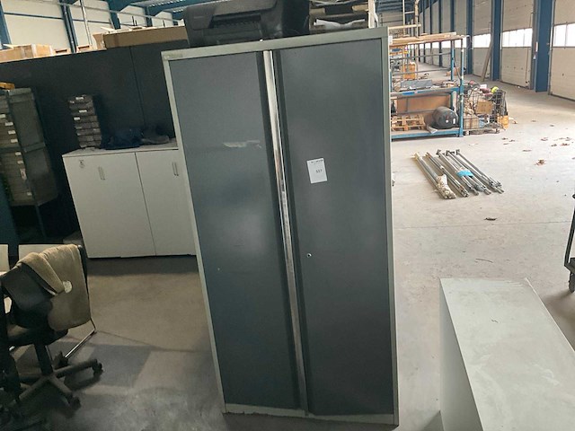 Metalen hoge dossierkast - afbeelding 1 van  6