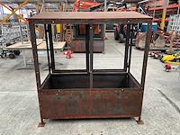 Metalen hok - afbeelding 4 van  8
