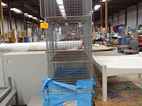 Metalen hokken - afbeelding 1 van  2