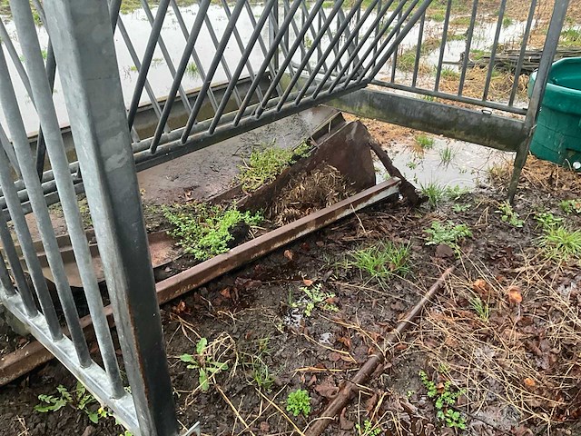 Metalen hooiruif - afbeelding 7 van  9