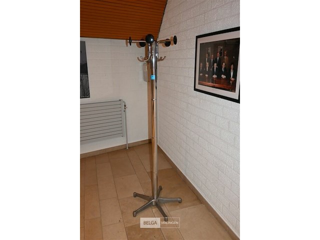 Metalen kapstok - afbeelding 1 van  4