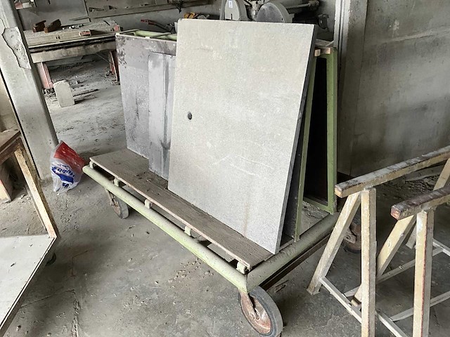 Metalen kar (3x) + 2 metalen schragen - afbeelding 5 van  8