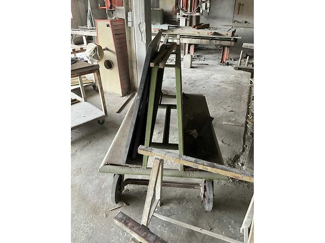 Metalen kar (3x) + 2 metalen schragen - afbeelding 7 van  8