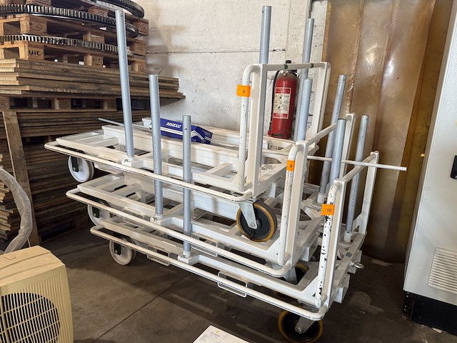 Metalen kar - afbeelding 1 van  4