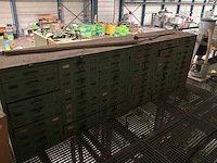 Metalen kast (2x) - afbeelding 1 van  2