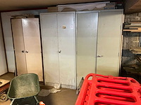 Metalen kast (3x) - afbeelding 1 van  7