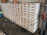 Metalen kast (4x) - afbeelding 1 van  4
