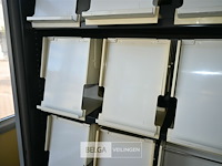 Metalen kast met folderrekken - afbeelding 3 van  4