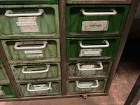 Metalen kast met inhoud (4x) - afbeelding 3 van  31