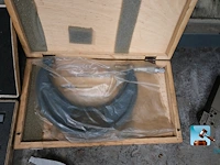 Metalen kast met inhoud - afbeelding 6 van  15