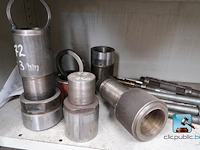 Metalen kast met inhoud - afbeelding 15 van  15