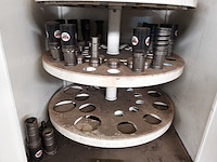 Metalen kast met inhoud - afbeelding 6 van  6