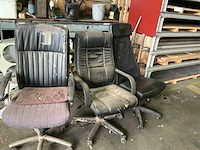 Metalen kast met inhoud - afbeelding 5 van  5