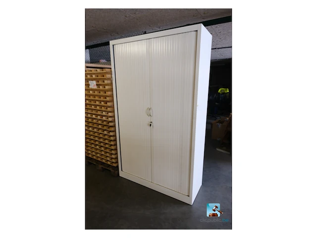 Metalen kast met luiken - afbeelding 1 van  8