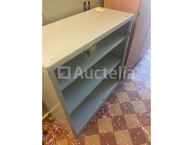 Metalen kast - afbeelding 1 van  1