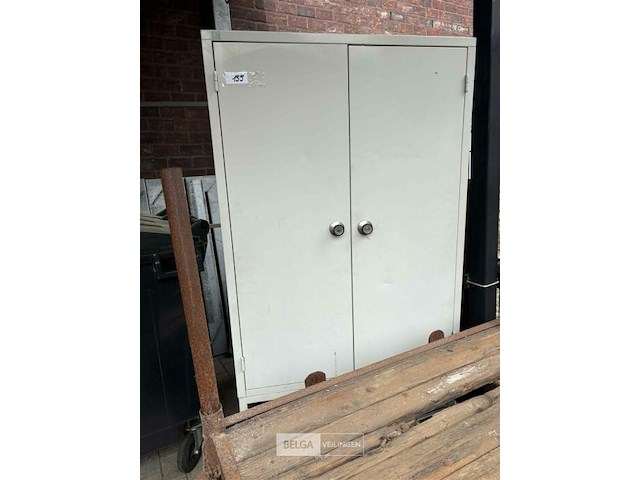 Metalen kast - afbeelding 2 van  3