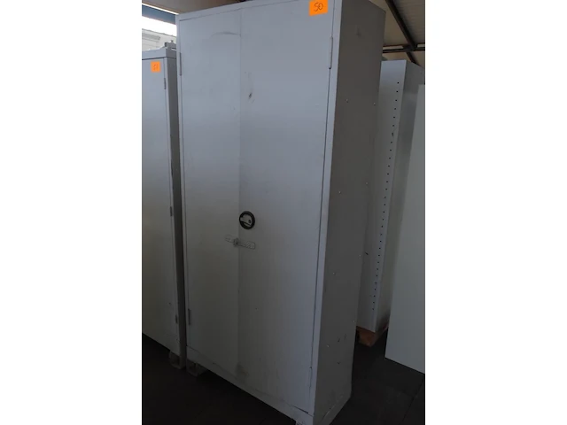 Metalen kast - afbeelding 1 van  2