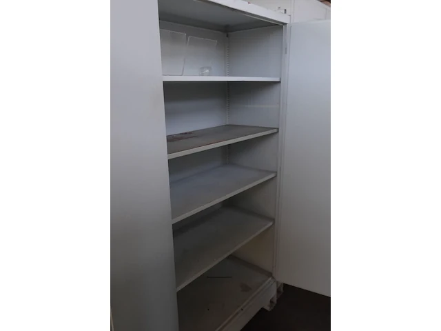 Metalen kast - afbeelding 2 van  2